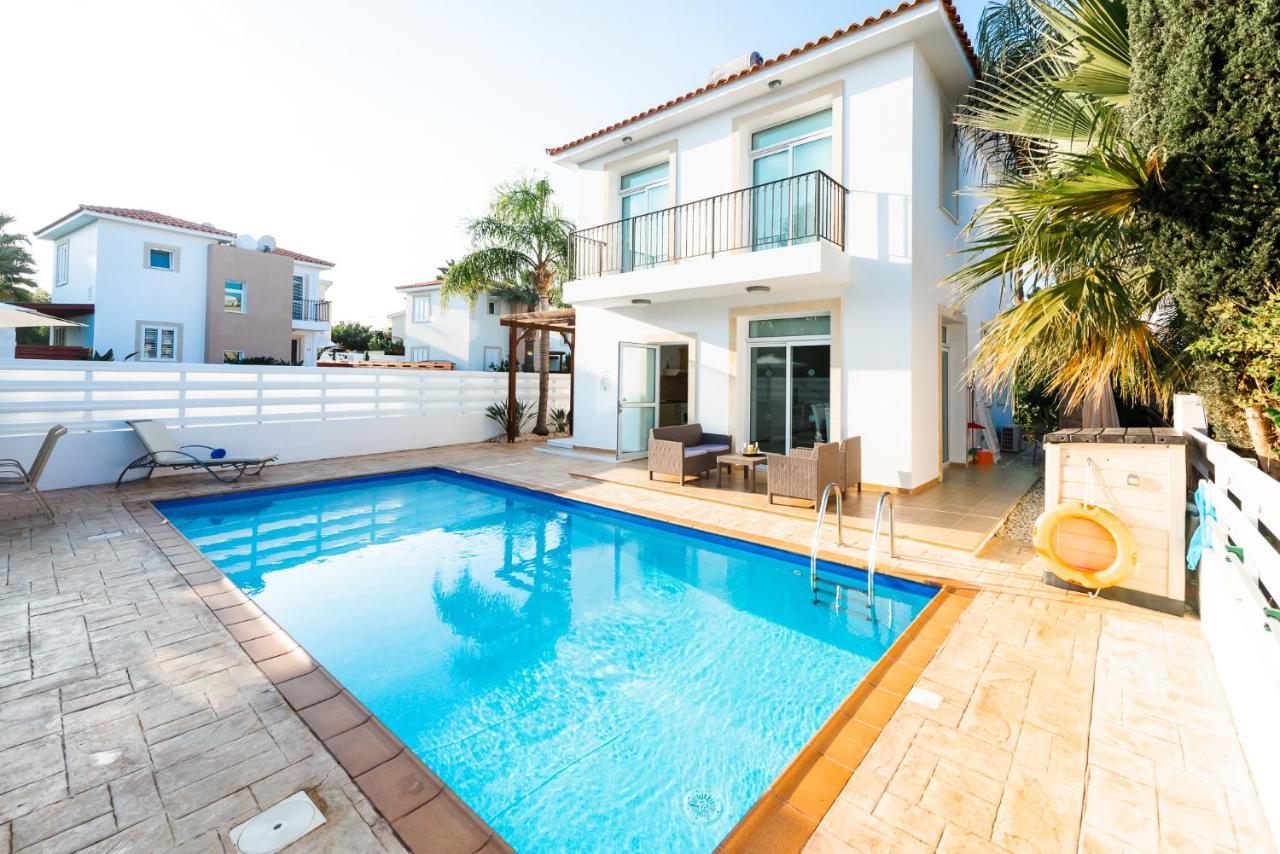 Villa Palm Breeze By Ezoria Villas Protaras Bagian luar foto