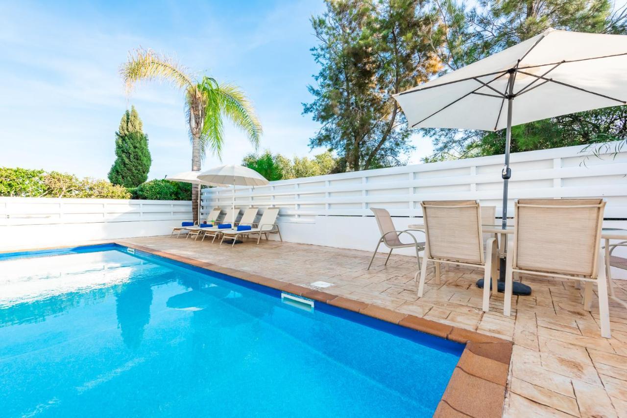 Villa Palm Breeze By Ezoria Villas Protaras Bagian luar foto